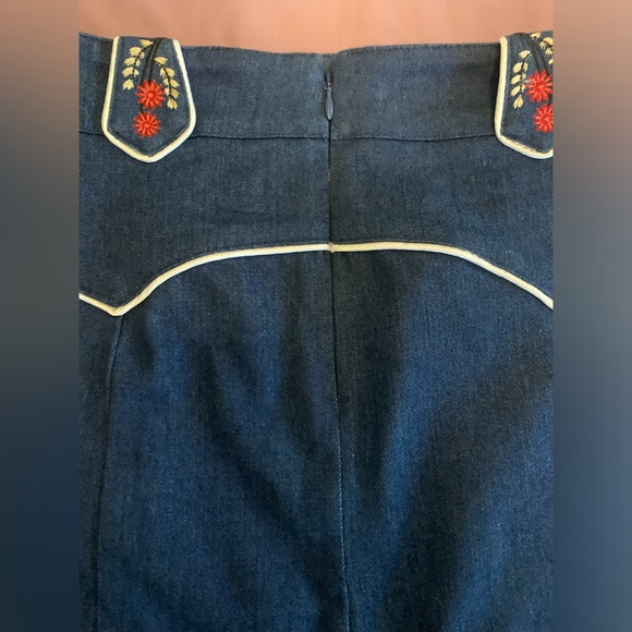 NWT Unique Vintage Denim Wiggle Skirt Horse embroidery Medium. Hard to Find - Picture 8 of 10